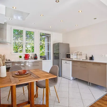 Casa Pinho — Chateau, Vaugueux & Balcon Apartment Caen